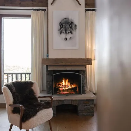 200m Slopes - Manora - La Tania 木屋