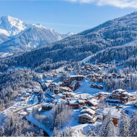 200m Slopes - Manora - La Tania *